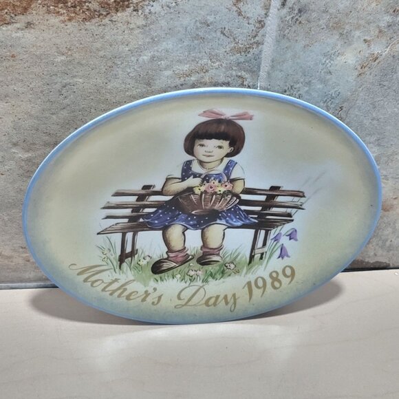 Schmid Hummel Mother's Day 1989 Pretty As A Picture Decorative Wall Hanging Plat - Picture 10 of 11